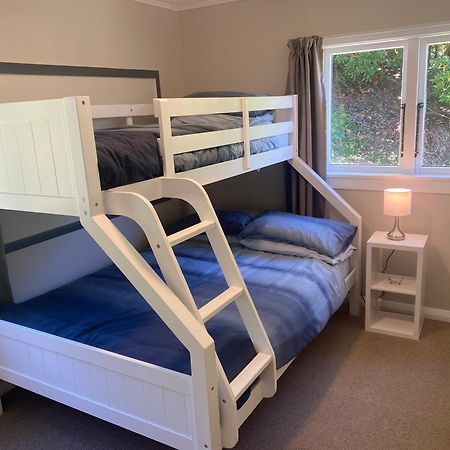 Peaceful Picton Home Bagian luar foto