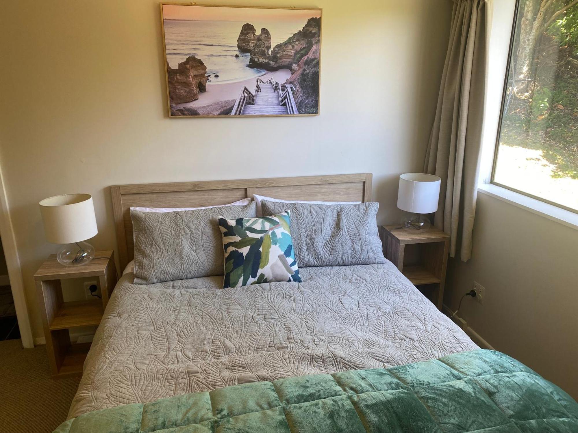 Peaceful Picton Home Bagian luar foto